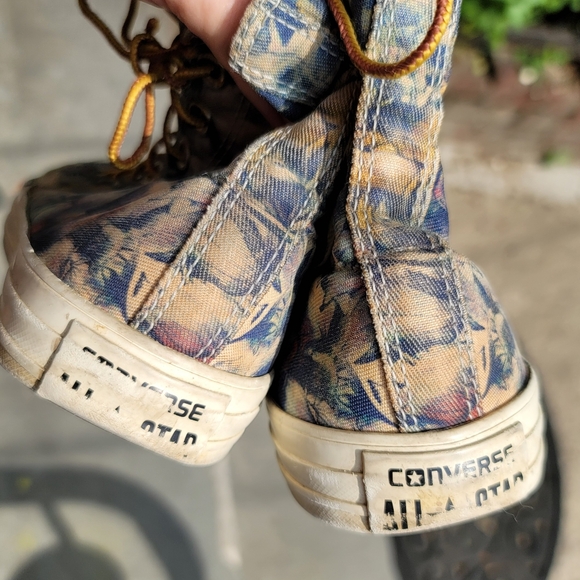 Converse All Star Chuck Taylor Hawaiian Flowers- Women's Size 7 - Picture 3 of 11